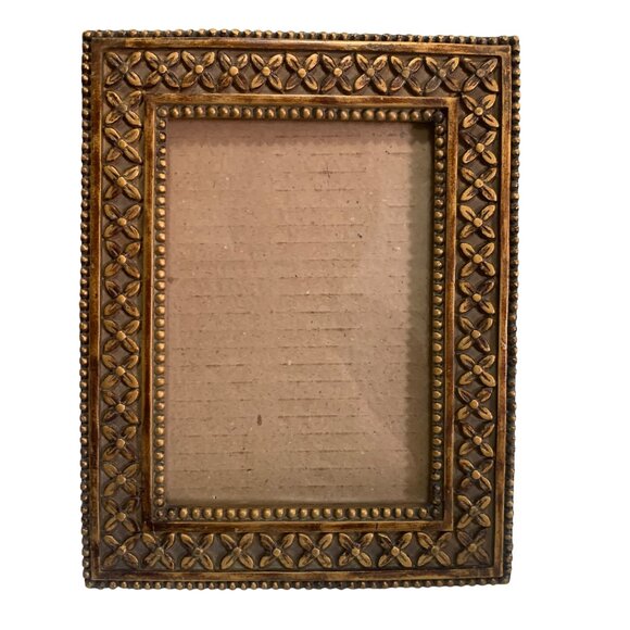 Antique Gold Tone Floral Pattern Picture Frame 8.5"x6.5" For 4"x6" Photos - Picture 3 of 6